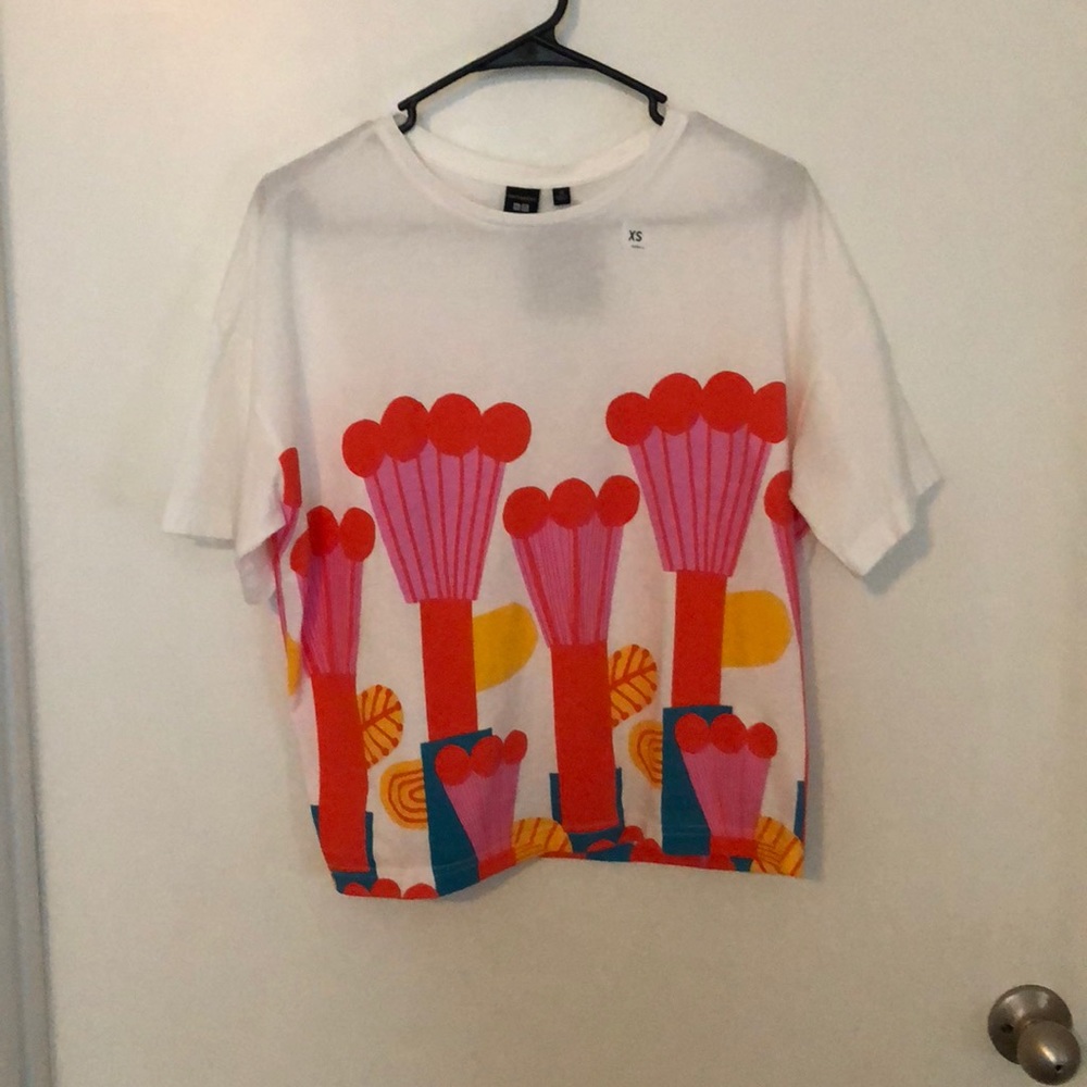 Uniqlo T-shirt